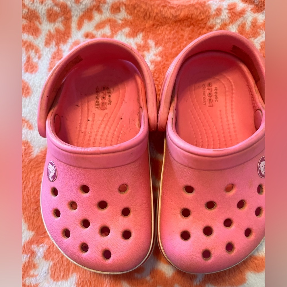 Kids Pink crocs